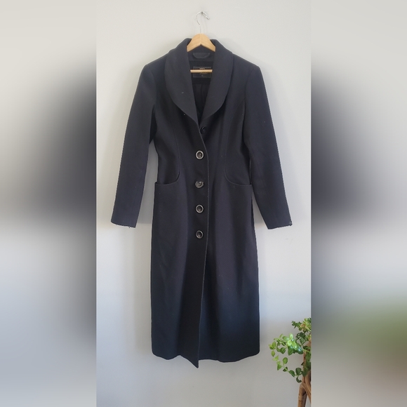 Aritzia Jackets & Blazers - Aritzia Talula Babaton Peacoat. Damages Arm See Photos. Size Small